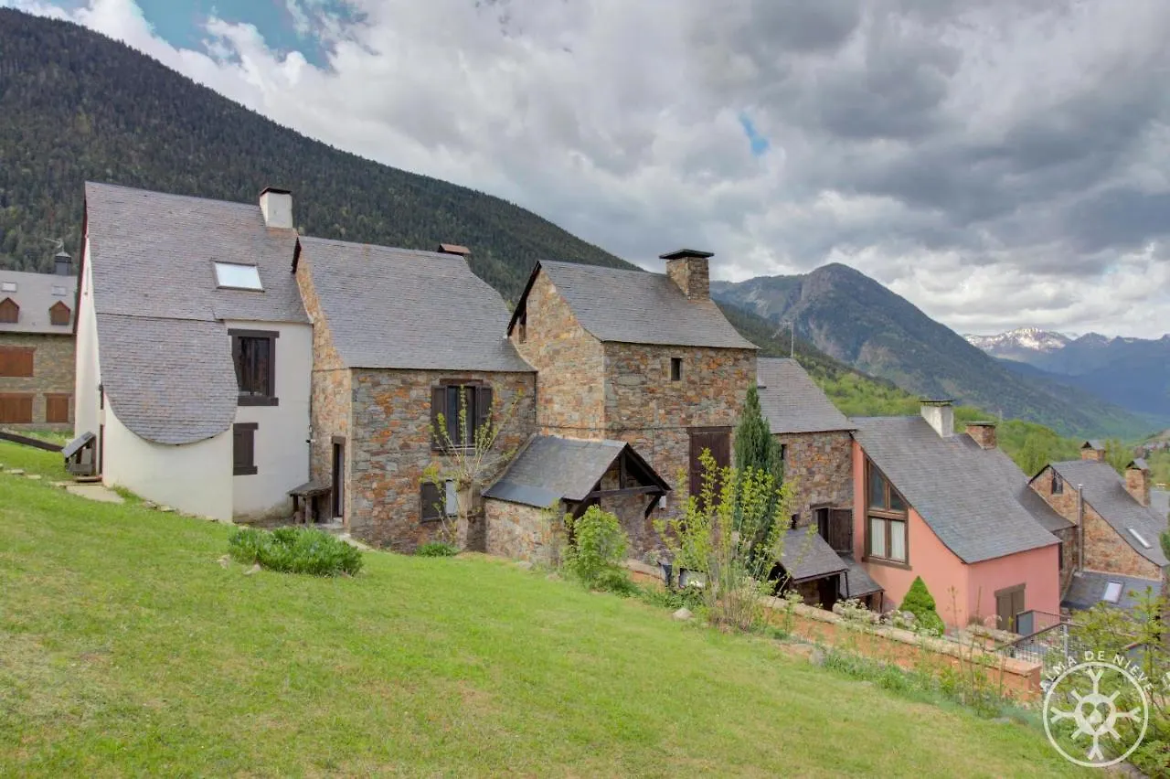 Villa CASA ERA CUMA de Alma de Nieve Salardú Сasa de vacaciones